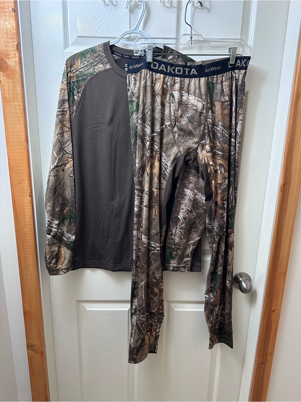 Dakota WorkPro Series Men's Performance Baselayer Camo Top & Pants Mens Large